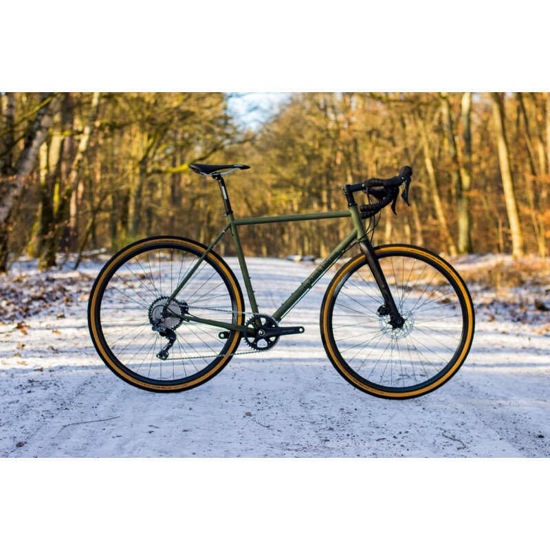 Just Bikes JB04 GRAVEL BIKE mit Shimano GRX-600 Olivgrün