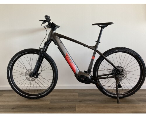 CONE Bikes eTrail IN 4.0 dunkelgrau/rot 750W