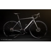 Colnago V4 Ultegra 8170 Di2 Carbon Laufradsatz CC.01 Lenker