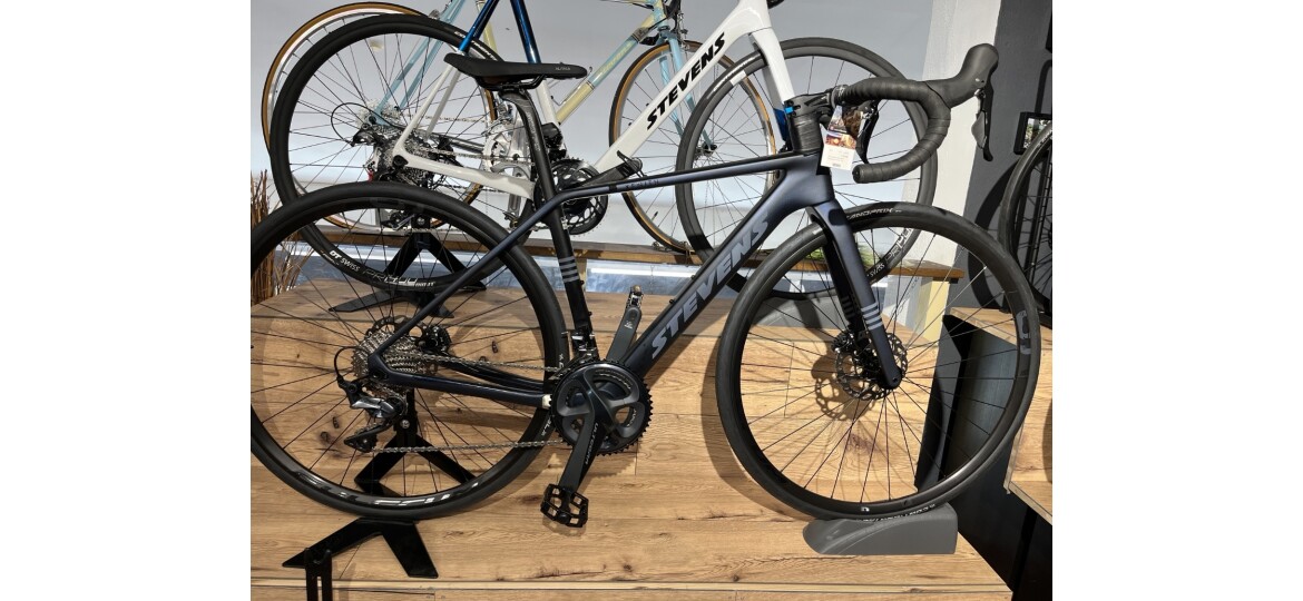 Stevens Xenith Custom Made Ultegra/105 11-fach blue black