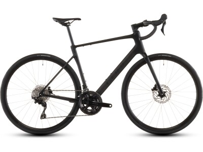 Cube Attain C:62 Race blackline