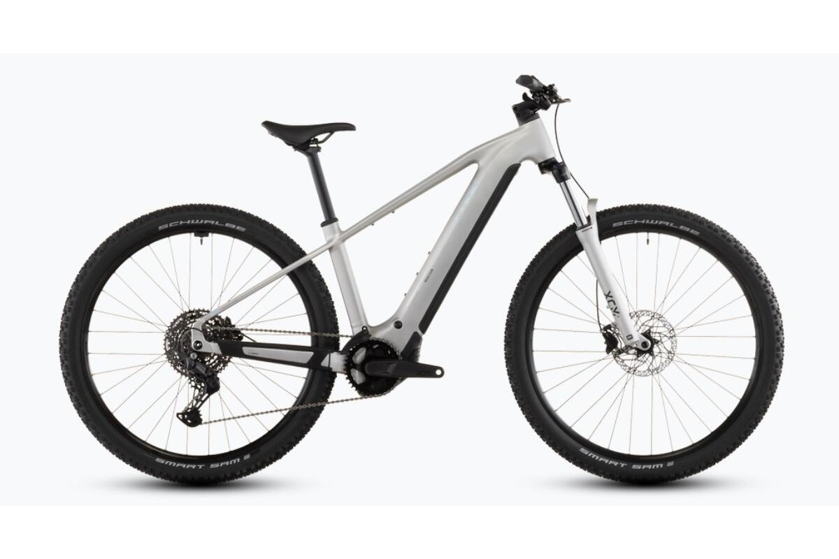 Cube Reaction Hybrid ONE 800