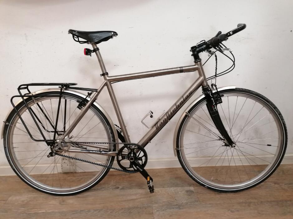 Van Nicholas&nbsp;Amazon