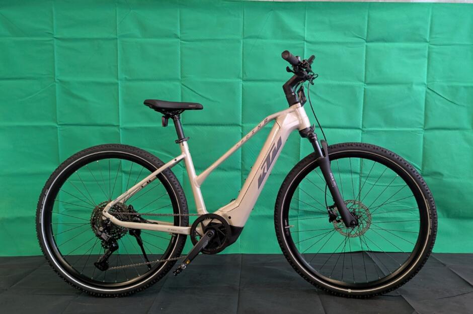 KTM&nbsp;Macina Cross 720 D 46