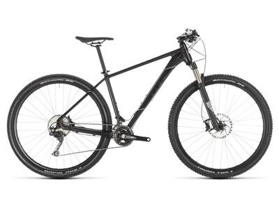 Cube Race One black n white