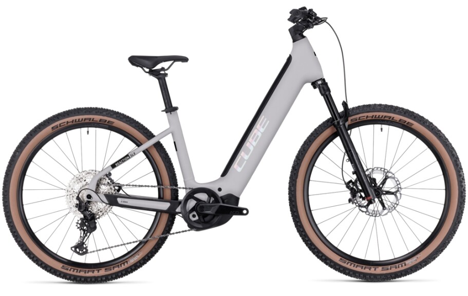Cube Reaction Hybrid SLX 750