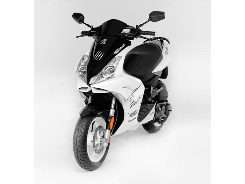 Peugeot Motocycles JET C-Tech R Cup