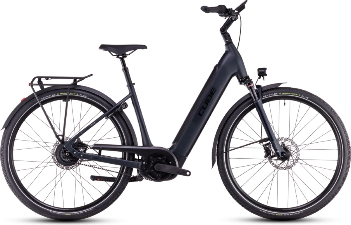Cube Supreme Hybrid Deluxe Pro 625 night´n´black Details