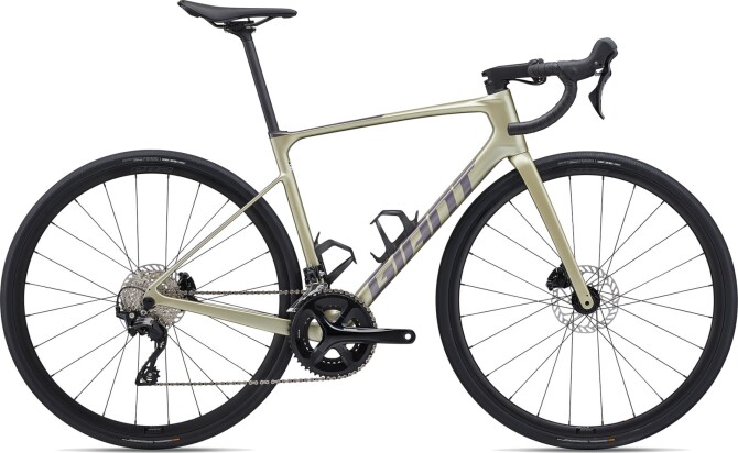 GIANT Defy Advanced 2