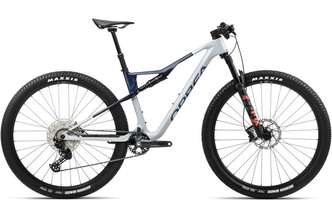 Orbea OIZ M30 (Silver-Blue Carbon)