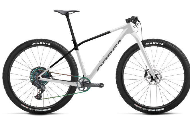 Orbea ALMA M10
