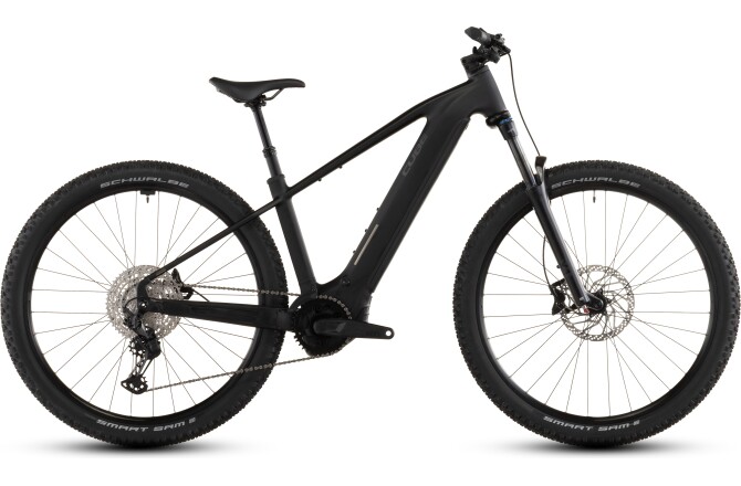 Cube Reaction Hybrid Pro 800