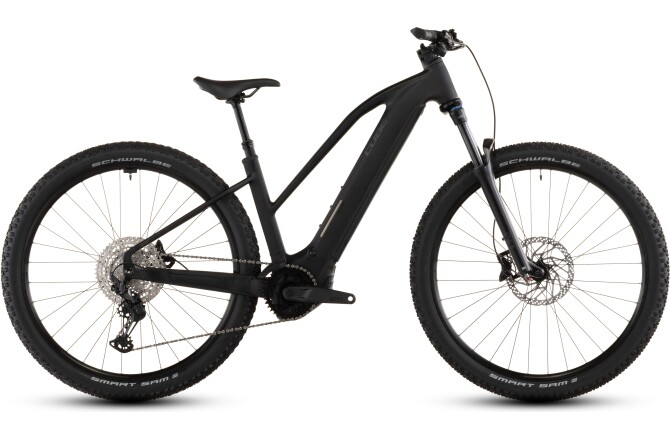Cube Reaction Hybrid Pro 800