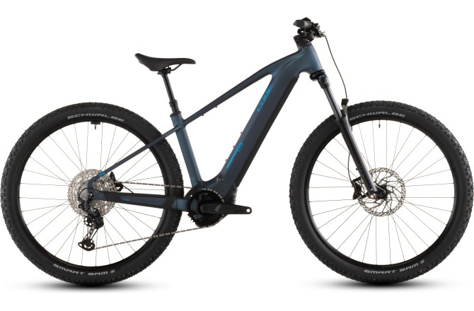 Cube Reaction Hybrid Pro 800