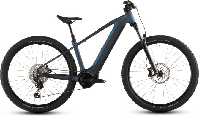 Cube Reaction Hybrid Pro 800