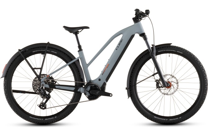 Cube Reaction Hybrid Race 800 FE