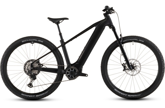 Cube Reaction Hybrid SLX 800