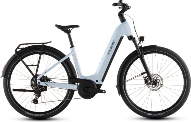 Cube Touring Hybrid ONE 600