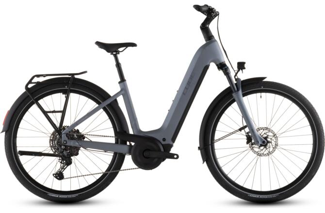 Cube Touring Hybrid Pro 800