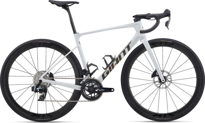 GIANT Defy Advanced Pro 1
