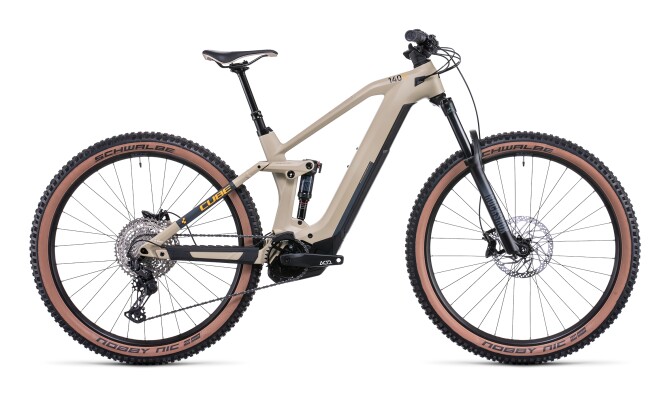 Cube Stereo Hybrid 140 HPC Race 625 desert´n´orange