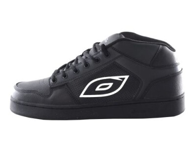 SCHUHE