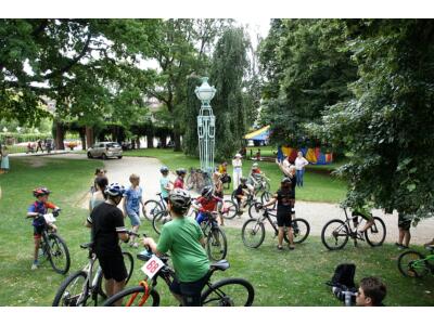 Sport und Spiel am Wasserturm