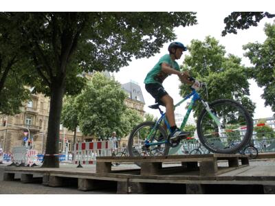 Sport und Spiel am Wasserturm