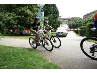 Sport und Spiel am Wasserturm