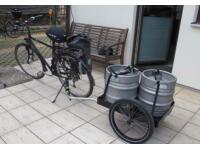 hinterher: Lastenanhänger