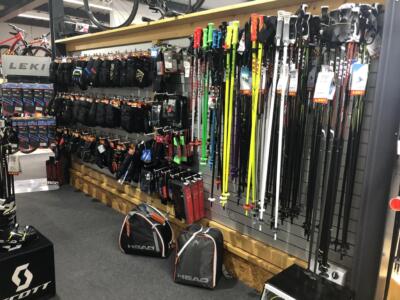 Handschuhe & Stöcke