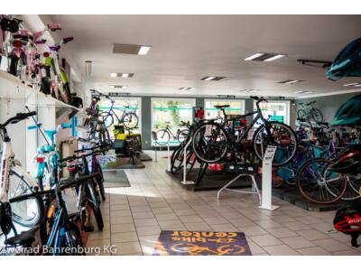 Zweirad Bahrenburg im Herbst