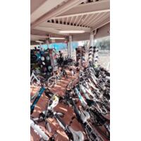 Alles beginnt mit einem kleinen Laden.