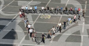 Stadtverwaltung fährt mit bike-bar-Flotte
