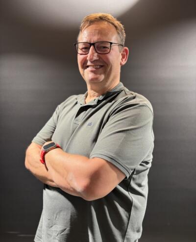 Simon Bayer