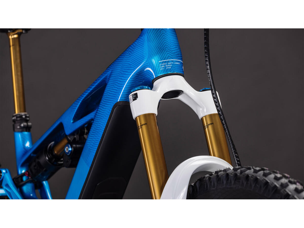 Cube Stereo Hybrid ONE77 HPC AT 800 actionteam