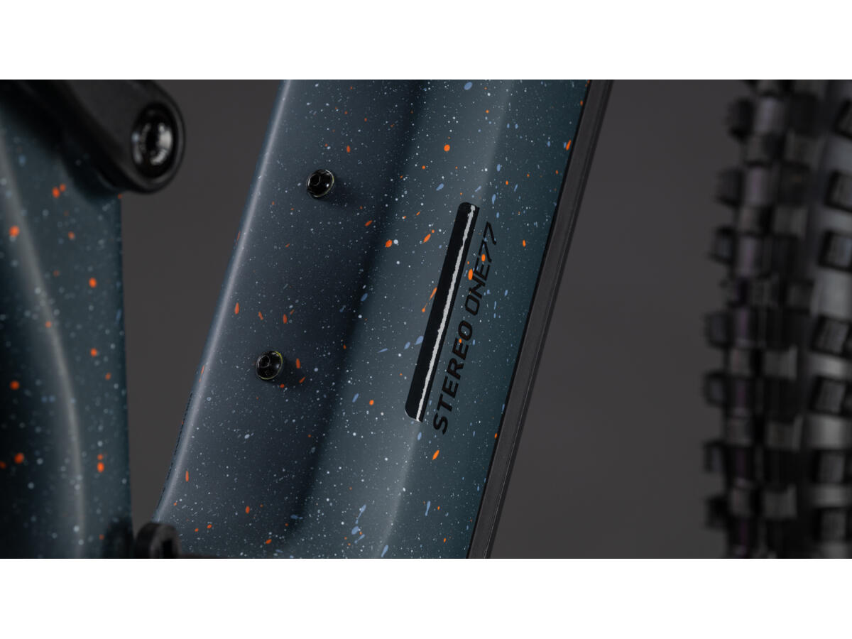 Cube Stereo Hybrid ONE77 HPC SLT 800 galaxy´n´orange