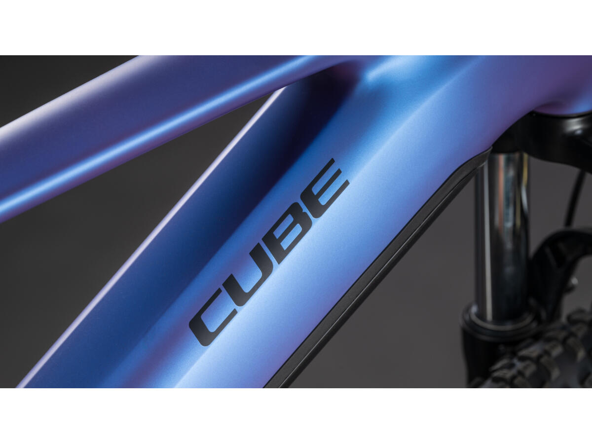Cube Reaction Hybrid ONE 800 blueiris´n´reflect