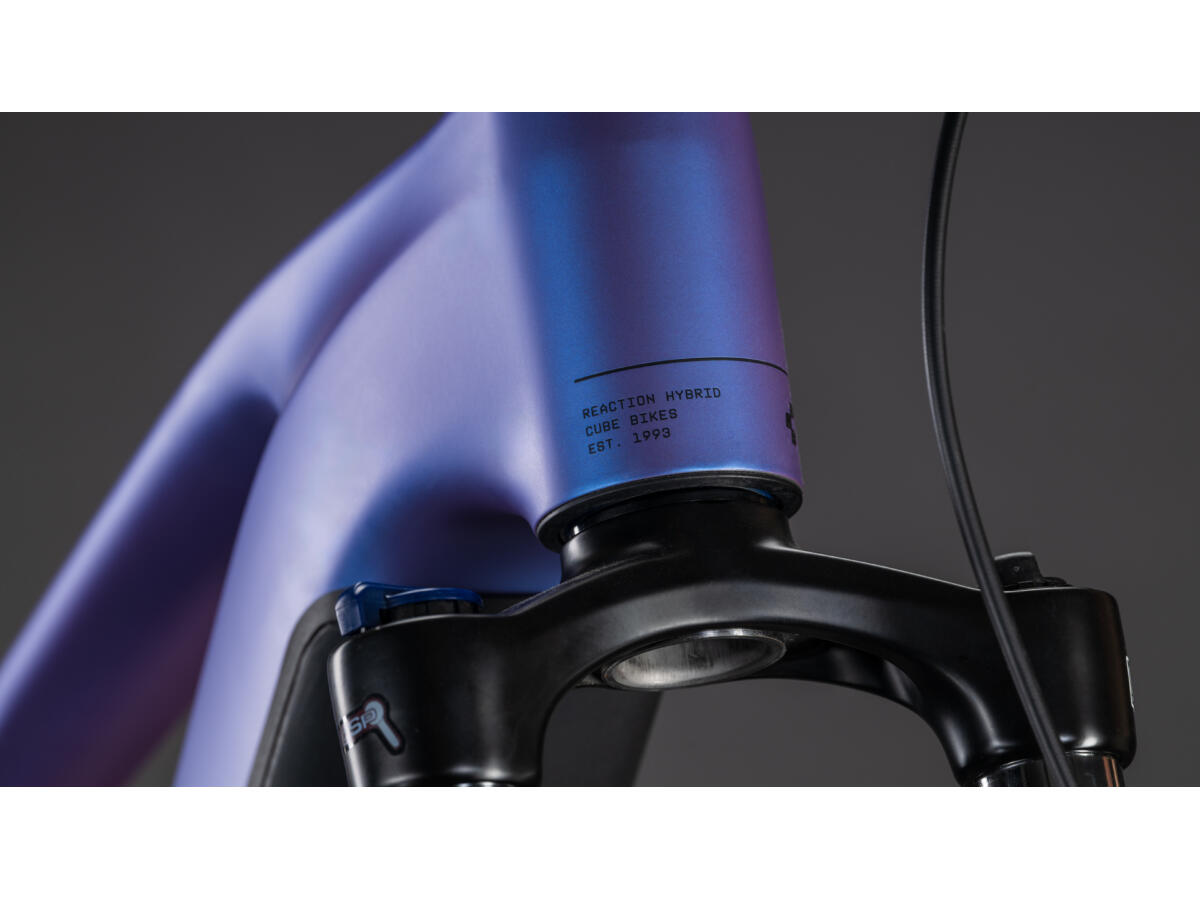 Cube Reaction Hybrid ONE 800 blueiris´n´reflect