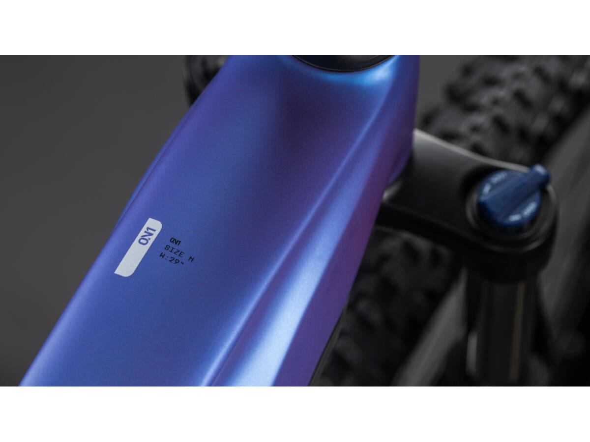 Cube Reaction Hybrid ONE 800 blueiris´n´reflect