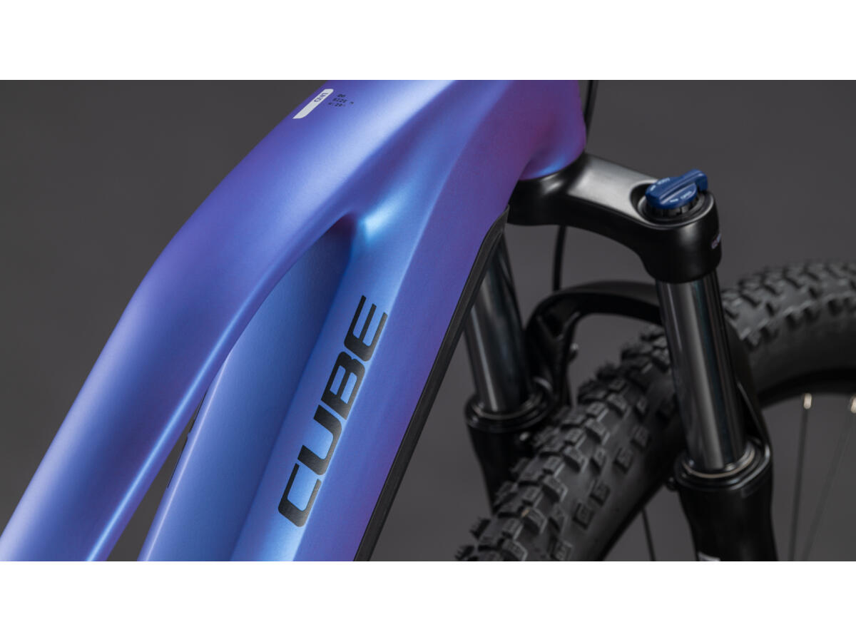 Cube Reaction Hybrid ONE 800 blueiris´n´reflect