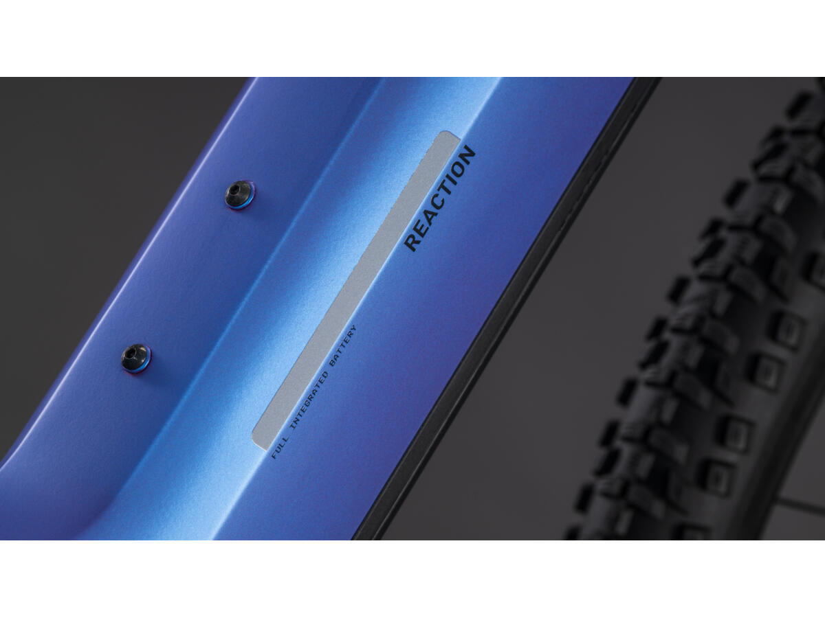 Cube Reaction Hybrid ONE 800 blueiris´n´reflect