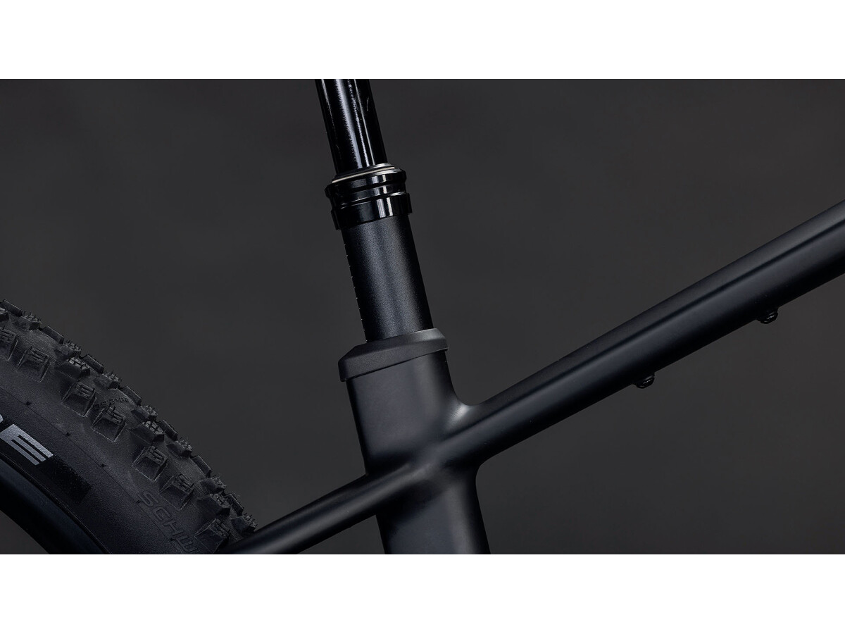 Cube Reaction Hybrid Pro 800 blackline