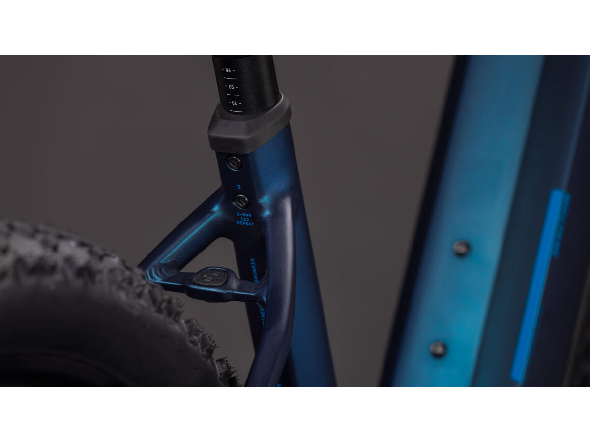 Cube Reaction Hybrid Pro 800 nebular´n´dazzle