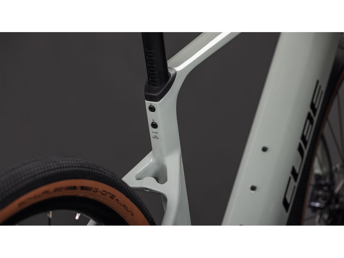 Cube Nuroad Hybrid C:62 Race 400X reedbeige´n´black