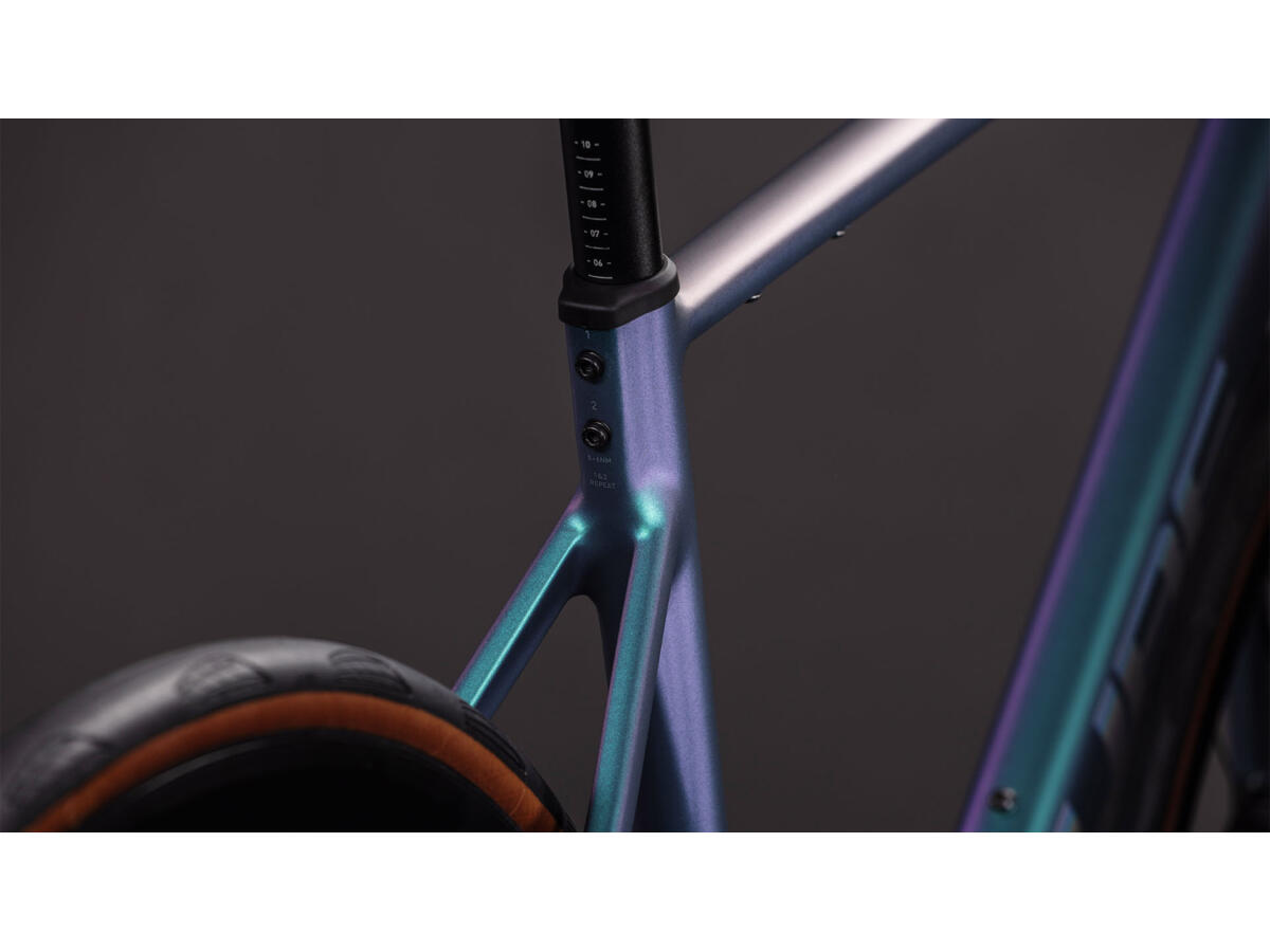 Cube Attain SLX smaragdgrey´n´prism