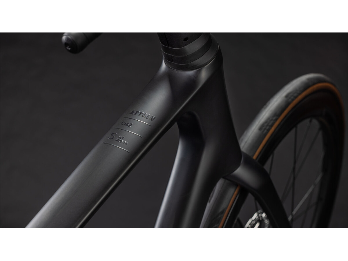 Cube Attain C:62 SLT carbon´n´coalchrome