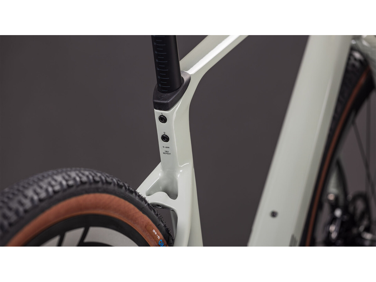 Cube Nuroad C:62 SLX reedbeige´n´chrome