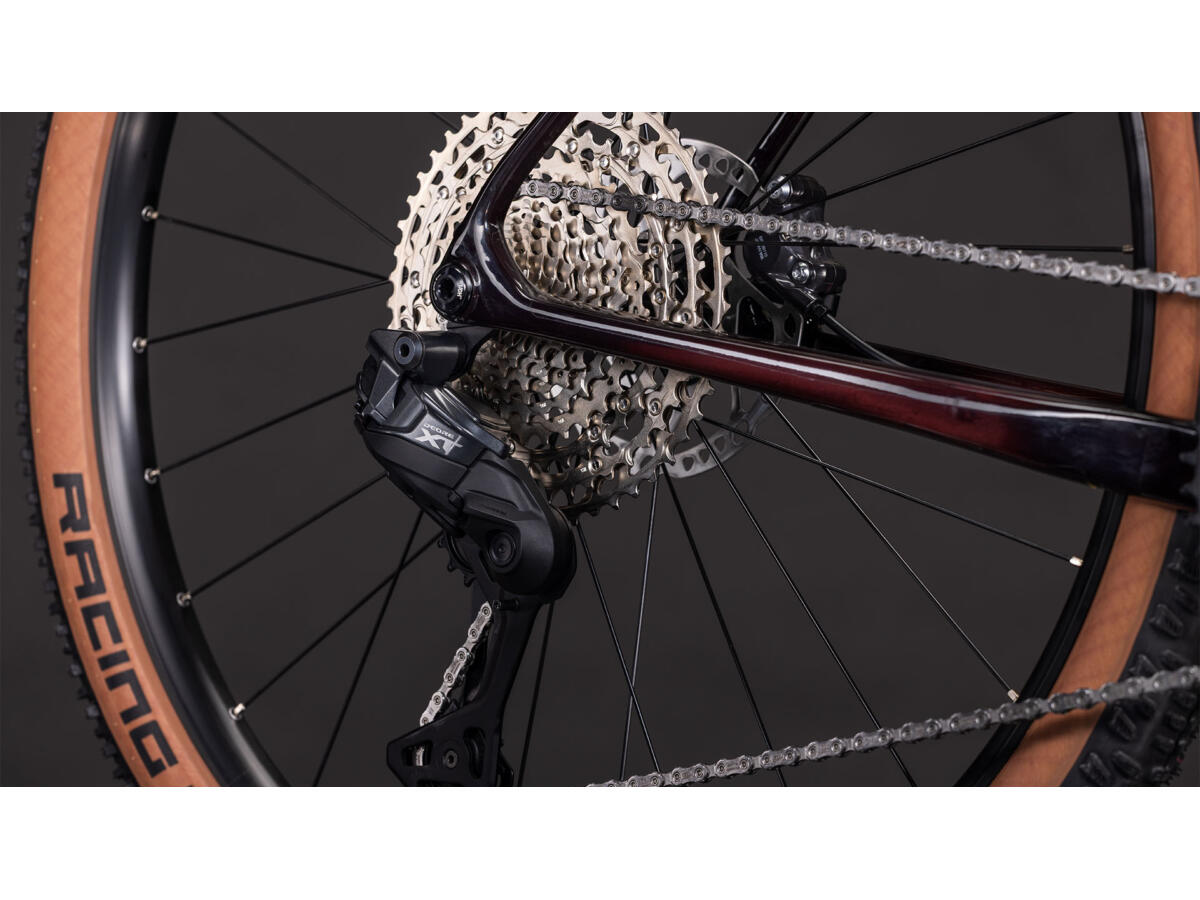 Cube Reaction C:62 Race liquidred´n´white