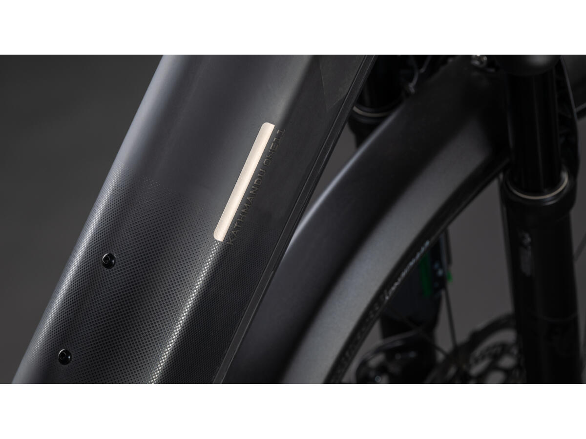 Cube Kathmandu Hybrid ONE11 HPC SLT 800 carbon´n´silverdust